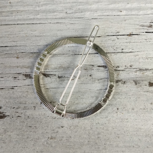 Silver Circle Geometric Hair Barrette - Picture 4 of 7